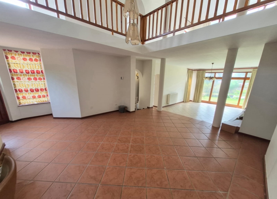 5 Bedroom Property for Sale in Bayview Western Cape